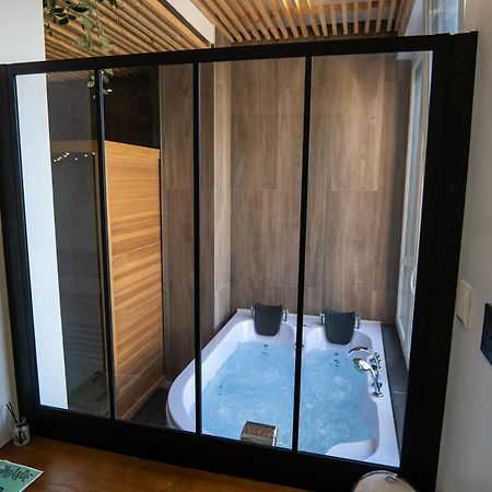 Capsule Wellness - Sauna - Balneo - Machine De Sport Privatif - Ps5 - 2 Chambres Valenciennes Buitenkant foto