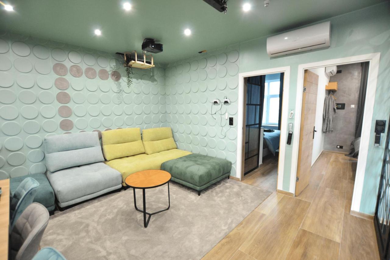 Capsule Wellness - Sauna - Balneo - Machine De Sport Privatif - Ps5 - 2 Chambres Valenciennes Buitenkant foto