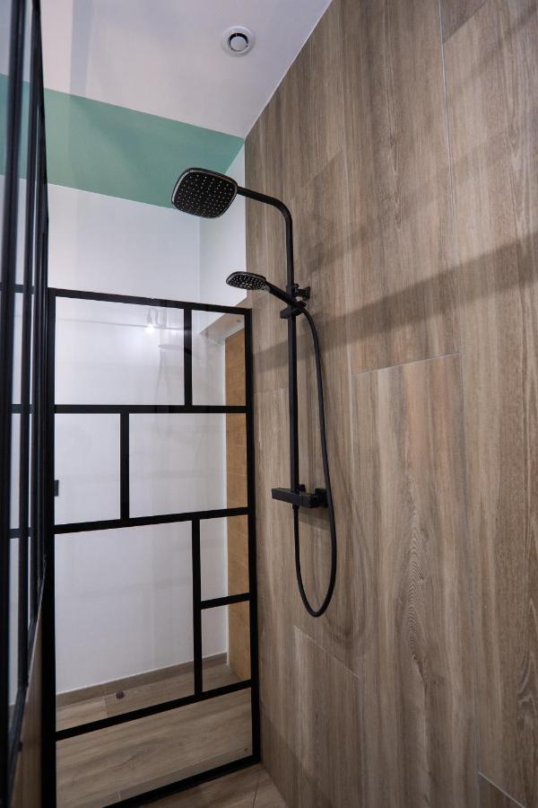 Capsule Wellness - Sauna - Balneo - Machine De Sport Privatif - Ps5 - 2 Chambres Valenciennes Buitenkant foto