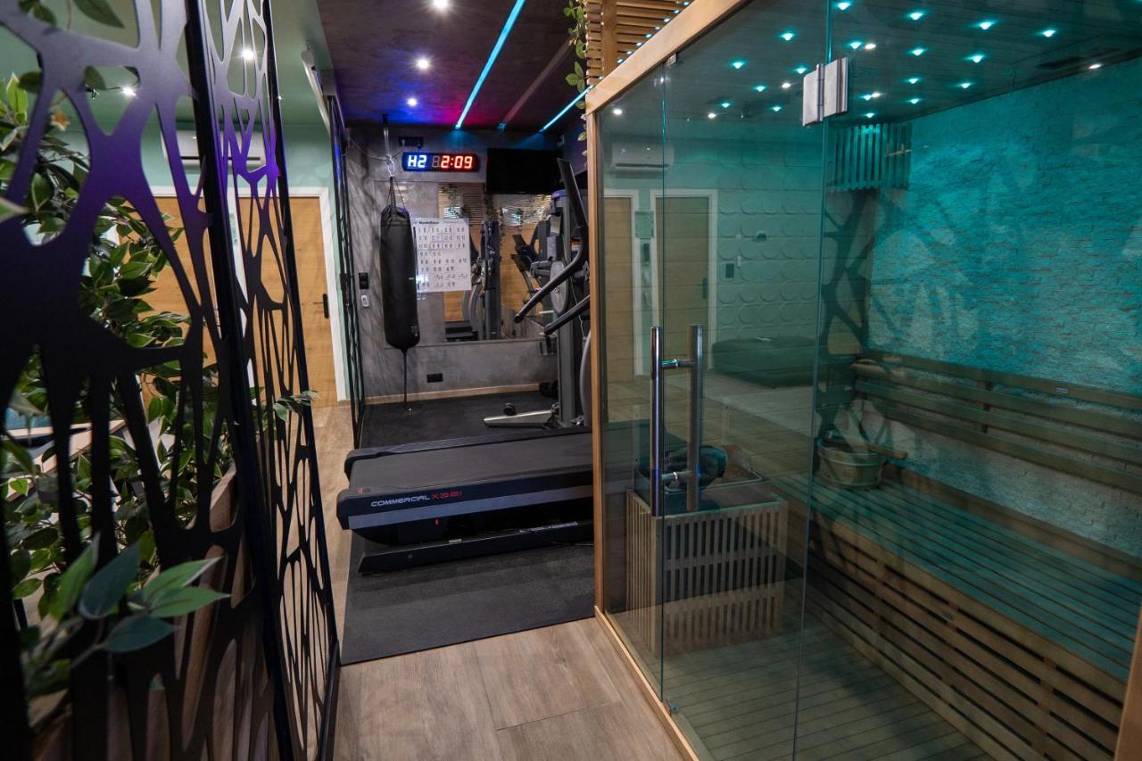 Capsule Wellness - Sauna - Balneo - Machine De Sport Privatif - Ps5 - 2 Chambres Valenciennes Buitenkant foto